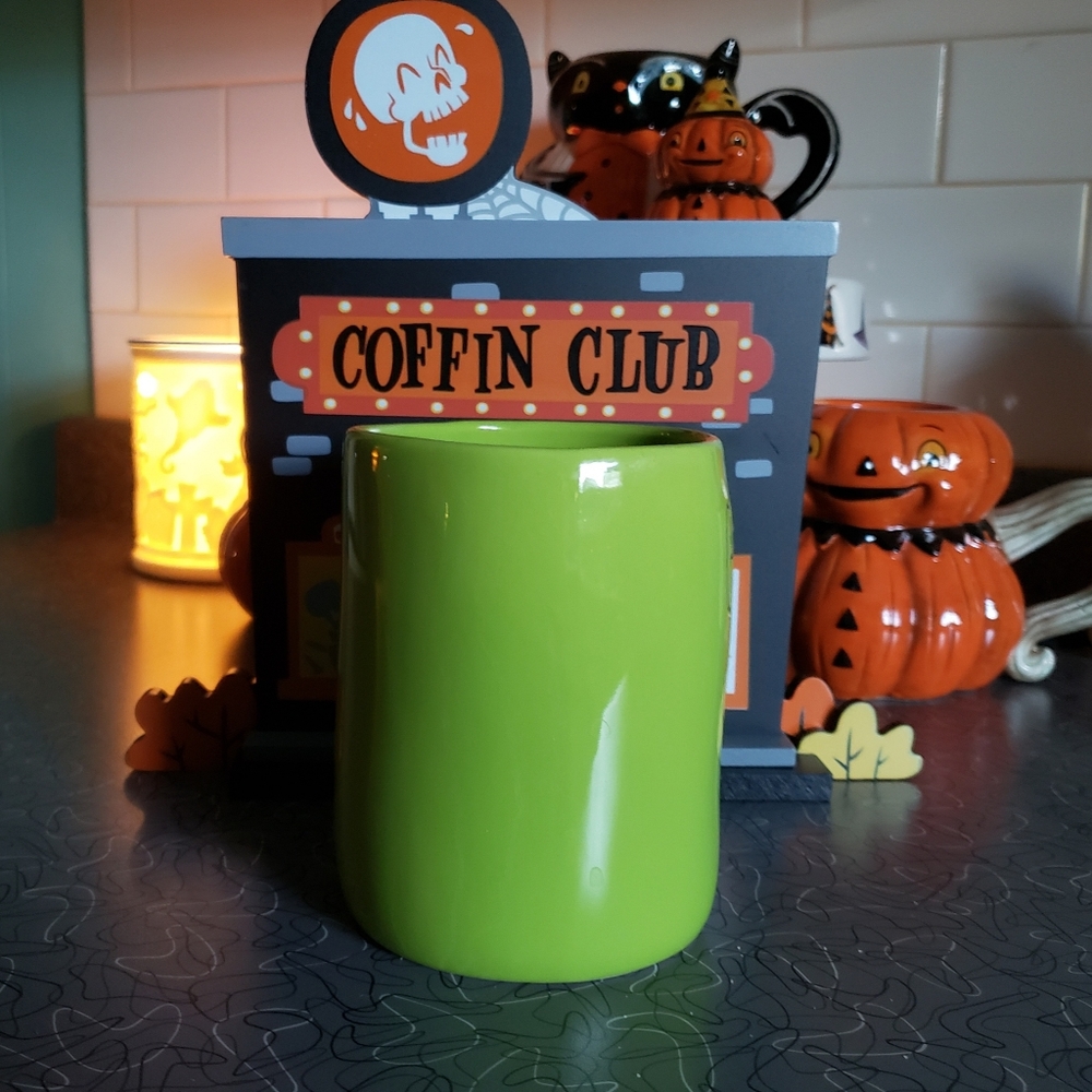 🎃 Rae Dunn green "Ghouls night out" mug Halloween large coffee mug - Picture 3 of 5